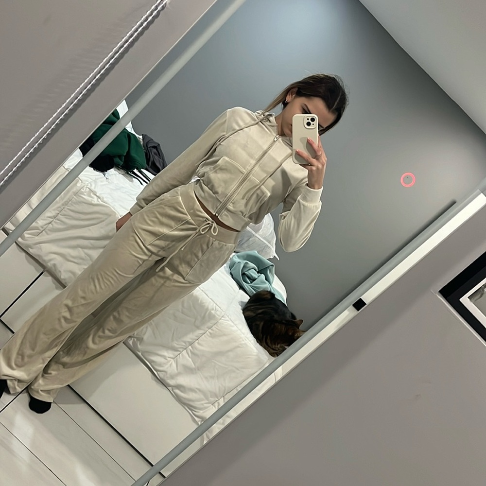 Two piece set